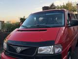 Volkswagen Multivan 1996 годаүшін4 100 000 тг. в Караганда