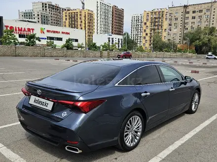 Toyota Avalon 2022 года за 29 999 999 тг. в Алматы – фото 12