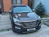 Hyundai Santa Fe 2014 годаүшін9 300 000 тг. в Алматы
