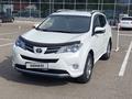 Toyota RAV4 2015 года за 9 500 000 тг. в Уральск – фото 2
