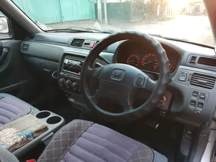 Honda CR-V 1997 года за 3 500 000 тг. в Алматы – фото 6