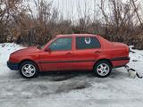 Volkswagen Vento 1993 годаfor1 800 000 тг. в Шахтинск