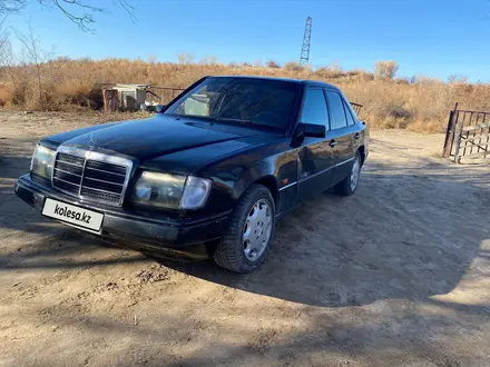 Mercedes-Benz E 200 1989 года за 1 100 000 тг. в Кызылорда – фото 2