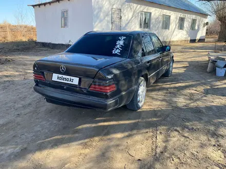 Mercedes-Benz E 200 1989 года за 1 100 000 тг. в Кызылорда – фото 6