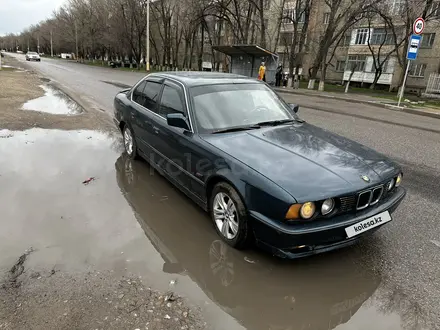 BMW 520 1991 года за 850 000 тг. в Тараз