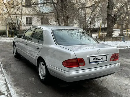 Mercedes-Benz E 280 1996 года за 3 250 000 тг. в Тараз – фото 17