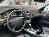 Mercedes-Benz E 320 2002 годаүшін4 000 000 тг. в Талдыкорган – фото 2