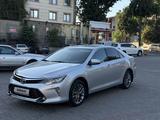 Toyota Camry 2017 года за 13 000 000 тг. в Шымкент