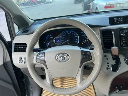 Toyota Sienna 2014 года за 7 700 000 тг. в Актобе – фото 11