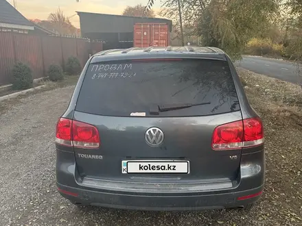 Volkswagen Touareg 2006 года за 5 500 000 тг. в Алматы – фото 5