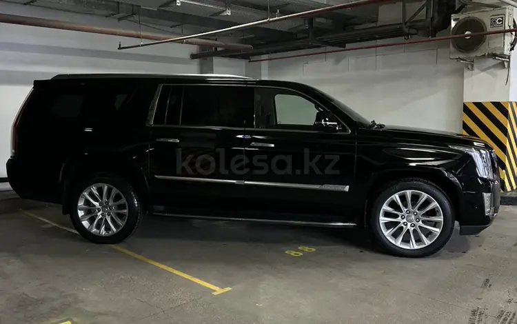 Cadillac Escalade 2020 года за 37 000 000 тг. в Астана