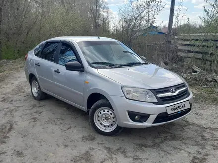 ВАЗ (Lada) Granta 2190 2015 года за 3 100 000 тг. в Усть-Каменогорск