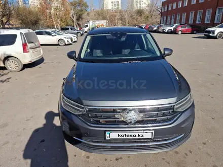 Volkswagen Tiguan 2021 года за 8 500 000 тг. в Астана – фото 6