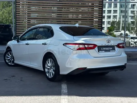 Toyota Camry Prestige 2019 года за 12 500 000 тг. в Астана – фото 2