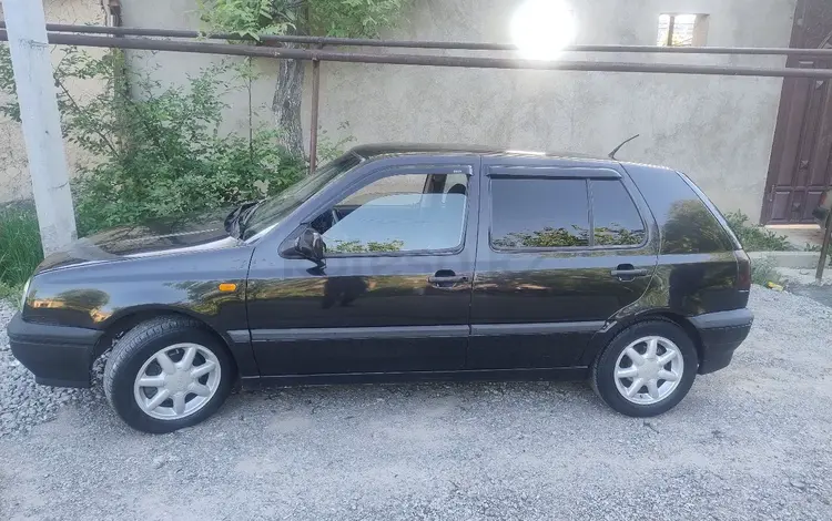 Volkswagen Golf 1995 года за 1 600 000 тг. в Шымкент