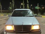 Mercedes-Benz C 200 1995 годаfor950 000 тг. в Караганда