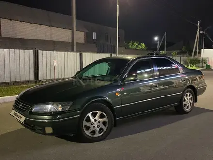 Toyota Camry 1998 года за 3 200 000 тг. в Шымкент – фото 2