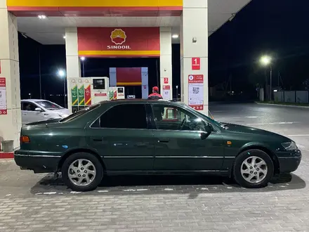 Toyota Camry 1998 года за 3 200 000 тг. в Шымкент – фото 6