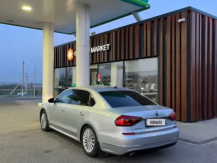 Volkswagen Passat 2017 года за 8 200 000 тг. в Алматы