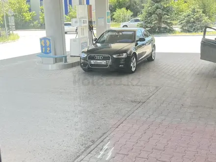 Audi A4 2013 года за 7 500 000 тг. в Актобе – фото 2