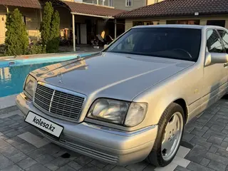 Mercedes-Benz S 320