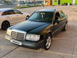 Mercedes-Benz E 220 1992 годаүшін2 300 000 тг. в Шымкент