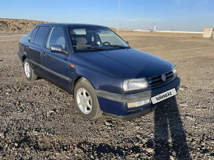 Volkswagen Vento 1993 года за 1 600 000 тг. в Балхаш – фото 2