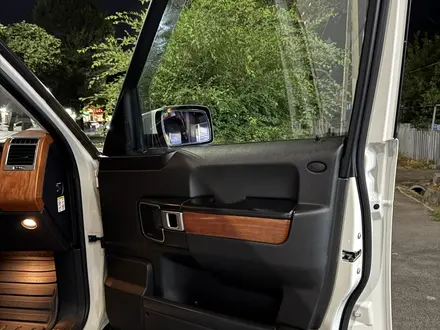 Land Rover Range Rover 2008 года за 11 000 000 тг. в Алматы – фото 17