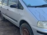Volkswagen Sharan 2001 года за 1 700 000 тг. в Актобе – фото 5