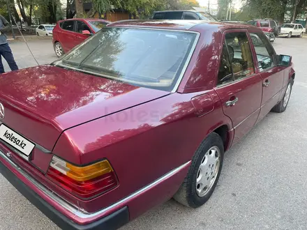 Mercedes-Benz E 230 1992 года за 1 900 000 тг. в Алматы – фото 6