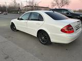 Mercedes-Benz E 280 2005 годаүшін4 350 000 тг. в Атырау – фото 4