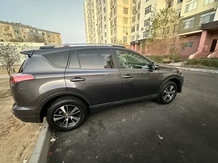 Toyota RAV4 2016 года за 8 500 000 тг. в Актау – фото 6