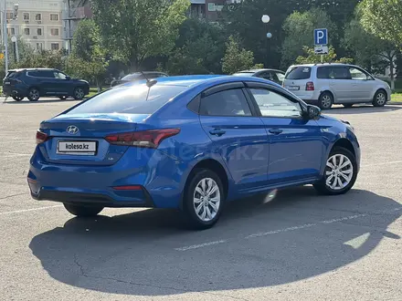 Hyundai Accent 2019 года за 7 300 000 тг. в Астана – фото 2