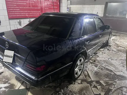 Mercedes-Benz E 280 1993 года за 1 300 000 тг. в Караганда – фото 12