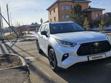 Toyota Highlander 2024 года за 26 899 990 тг. в Астана