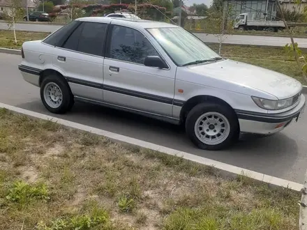 Mitsubishi Lancer 1990 года за 1 500 000 тг. в Тараз – фото 2