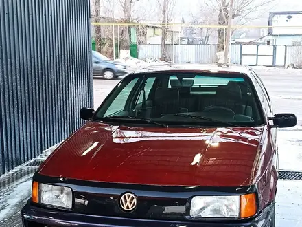 Volkswagen Passat 1992 года за 350 000 тг. в Есик