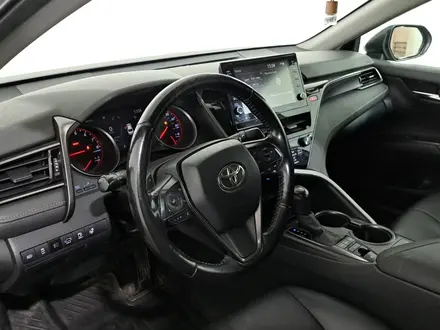 Toyota Camry 2020 года за 12 290 000 тг. в Астана – фото 17