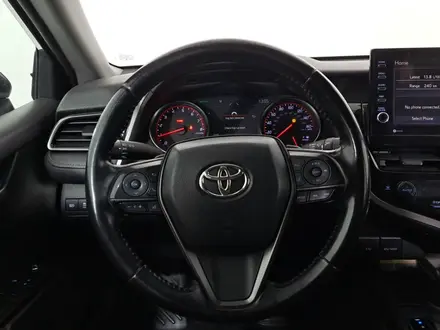 Toyota Camry 2020 года за 12 290 000 тг. в Астана – фото 18