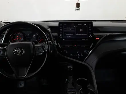 Toyota Camry 2020 года за 12 290 000 тг. в Астана – фото 11