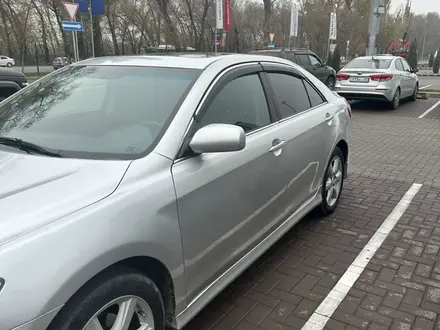 Toyota Camry 2007 года за 6 200 000 тг. в Алматы – фото 2