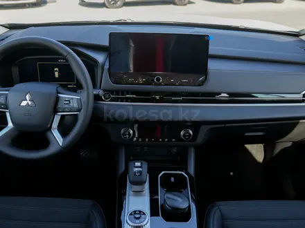 Mitsubishi Outlander 2026 года за 13 205 630 тг. в Алматы – фото 12
