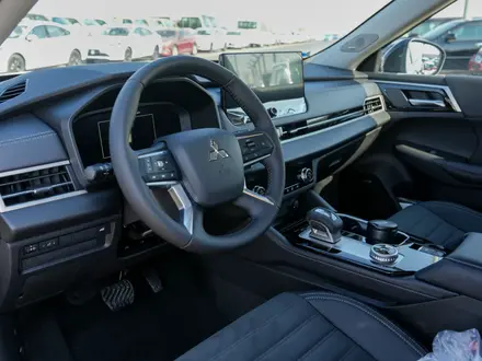 Mitsubishi Outlander 2026 года за 13 205 630 тг. в Алматы – фото 19