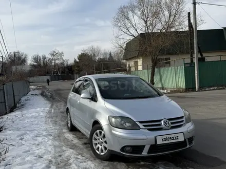 Volkswagen Golf 2005 года за 2 900 000 тг. в Алматы – фото 3