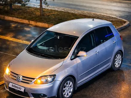 Volkswagen Golf 2005 года за 2 900 000 тг. в Алматы