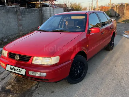 Volkswagen Passat 1994 года за 1 382 781 тг. в Алматы – фото 4