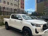 Toyota Hilux 2022 года за 22 700 000 тг. в Актау