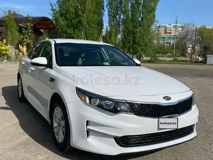 Kia Optima 2017 года за 5 500 000 тг. в Актобе – фото 8