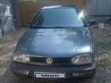 Volkswagen Golf 1995 года за 600 000 тг. в Кендала