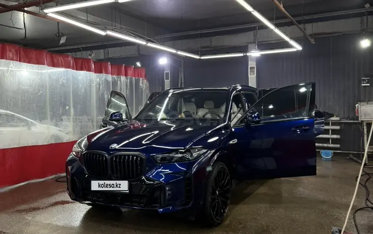 BMW X5 2023 года за 46 500 000 тг. в Астана